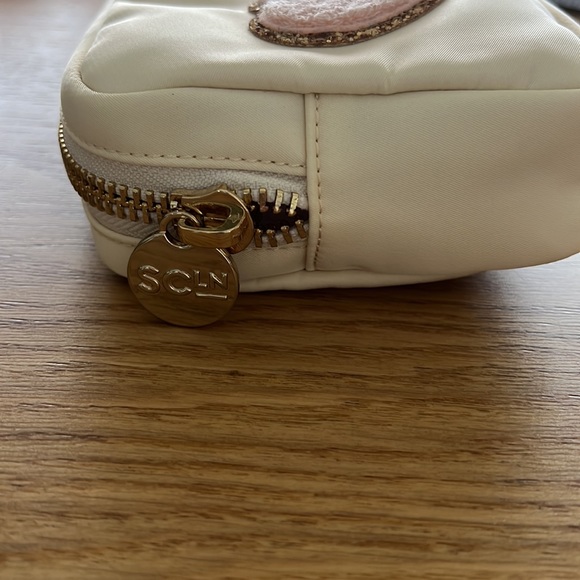 Stoney Clover Lane Small Pouch in Buttercream with Sparkling Cider Hearts NWOT - Picture 3 of 6